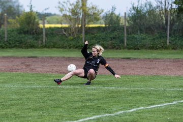 Bild 29 - Faustball Frauen Wiemersdorf